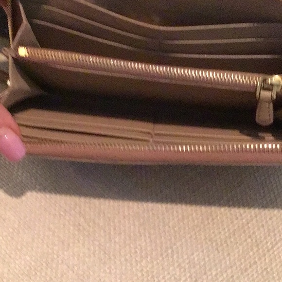 Prada zip around long wallet - Picture 9 of 13